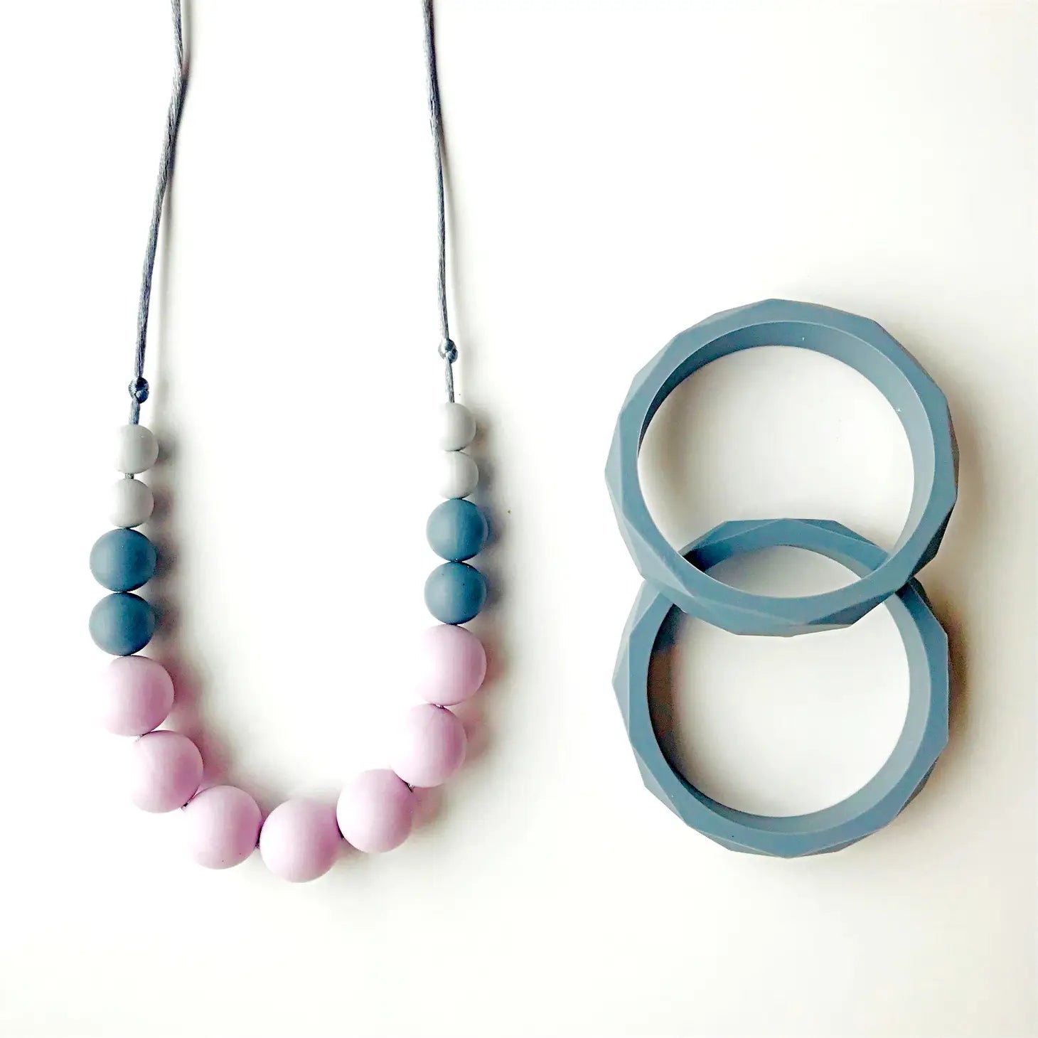 Mama Knows Betty Teething Necklace Lilac Grey La Pomme
